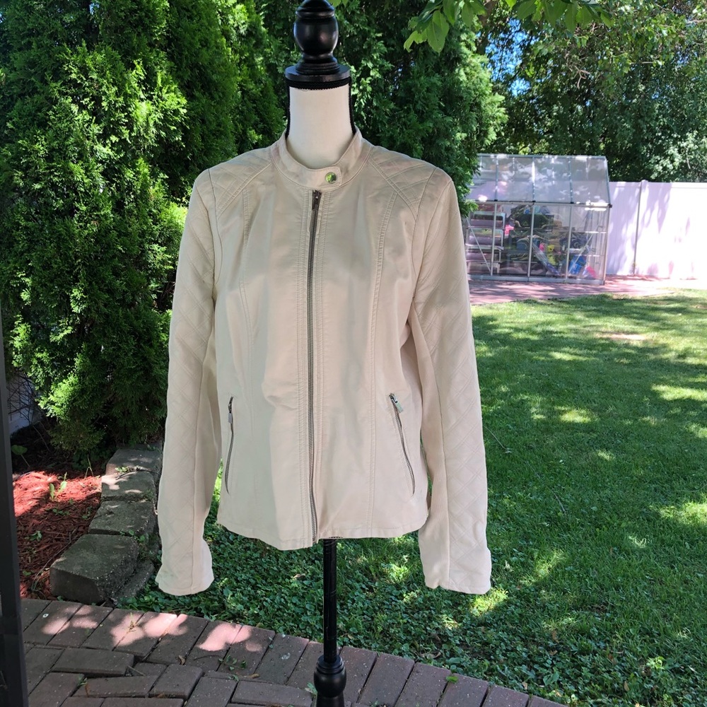 Black Rivet Cream Color Vegan Leather Jacket L Gem